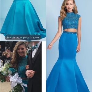 Teal Prom dress ❗️❗️ FROM HENRI CLOUD 9